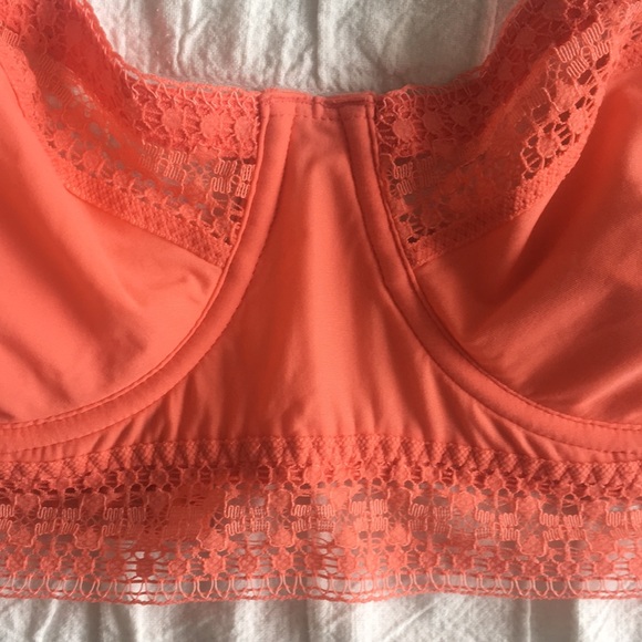 Strapless convertible bra - Picture 3 of 6